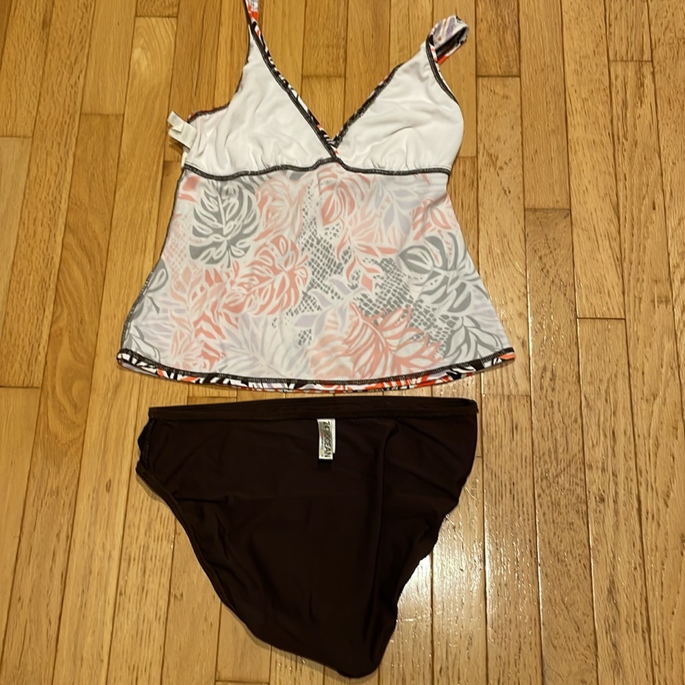 24th & Ocean swimsuit - Picture 7 of 9